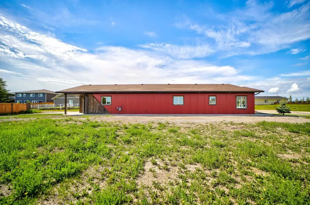 1007 Livingston Way Pincher Creek AB T0K 1W0