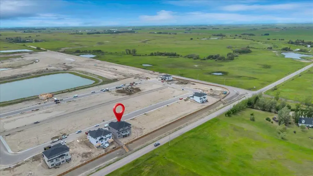 152 Lakewood Crescent Strathmore AB T0J 1Y0