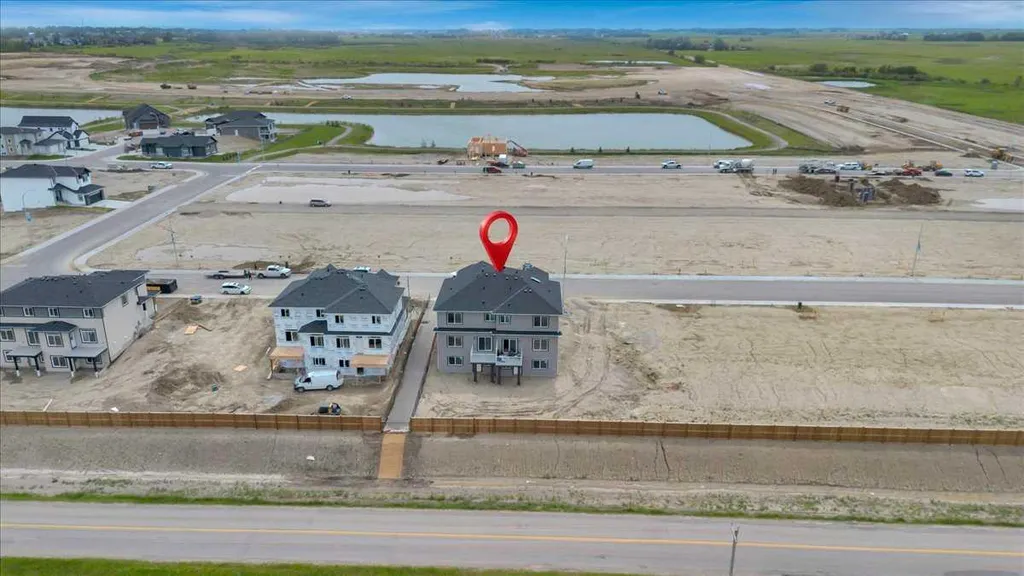 152 Lakewood Crescent Strathmore AB T0J 1Y0