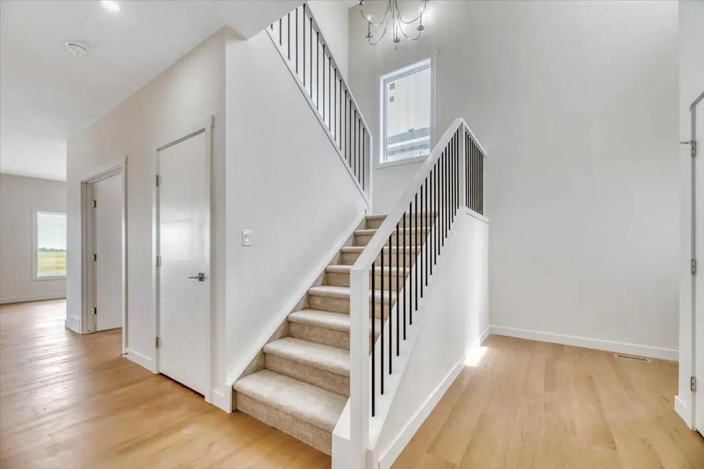 152 Lakewood Crescent Strathmore AB T0J 1Y0