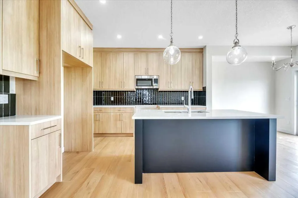 152 Lakewood Crescent Strathmore AB T0J 1Y0