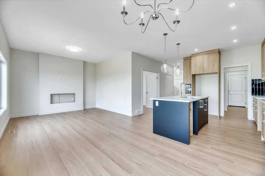 152 Lakewood Crescent Strathmore AB T0J 1Y0