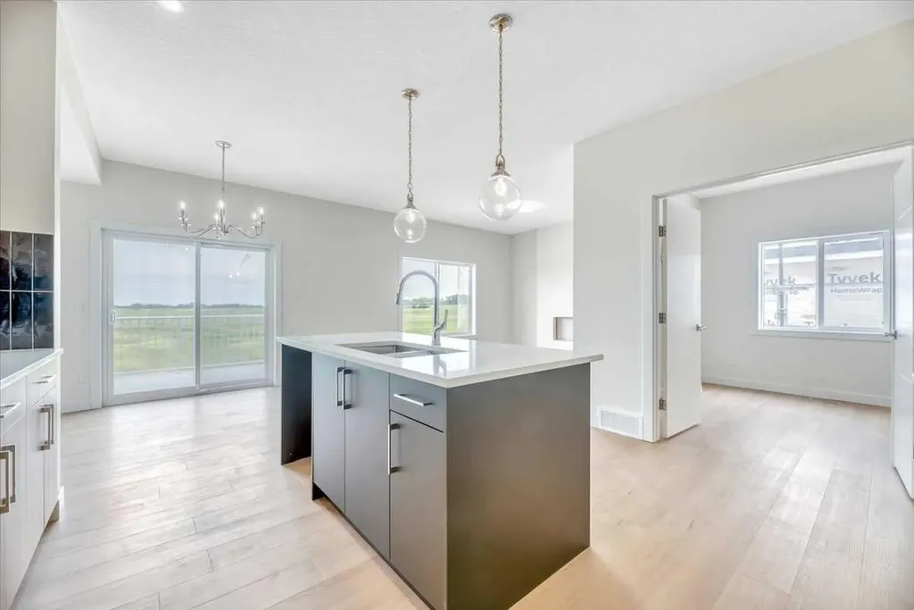 152 Lakewood Crescent Strathmore AB T0J 1Y0