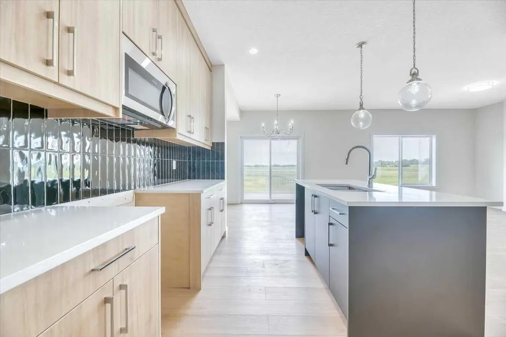 152 Lakewood Crescent Strathmore AB T0J 1Y0