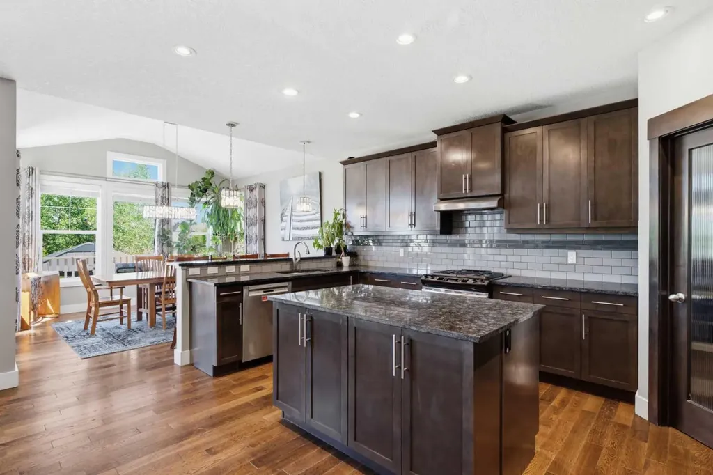 11 Marquis Crescent SE Calgary AB T3M 1X9