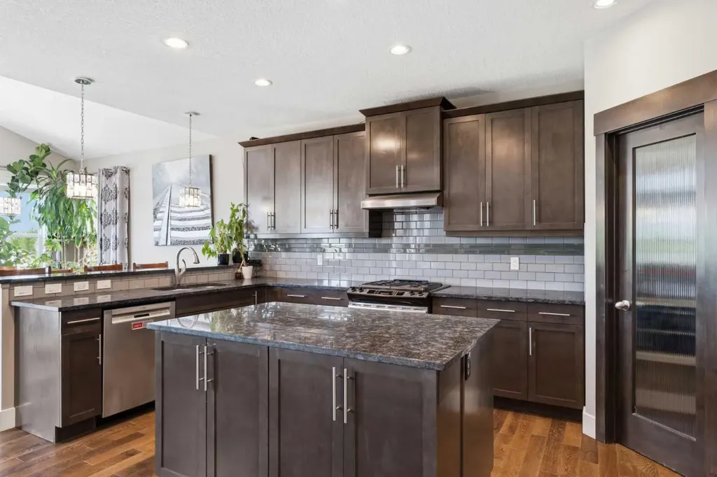 11 Marquis Crescent SE Calgary AB T3M 1X9
