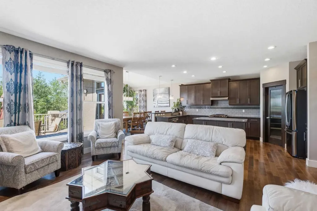 11 Marquis Crescent SE Calgary AB T3M 1X9