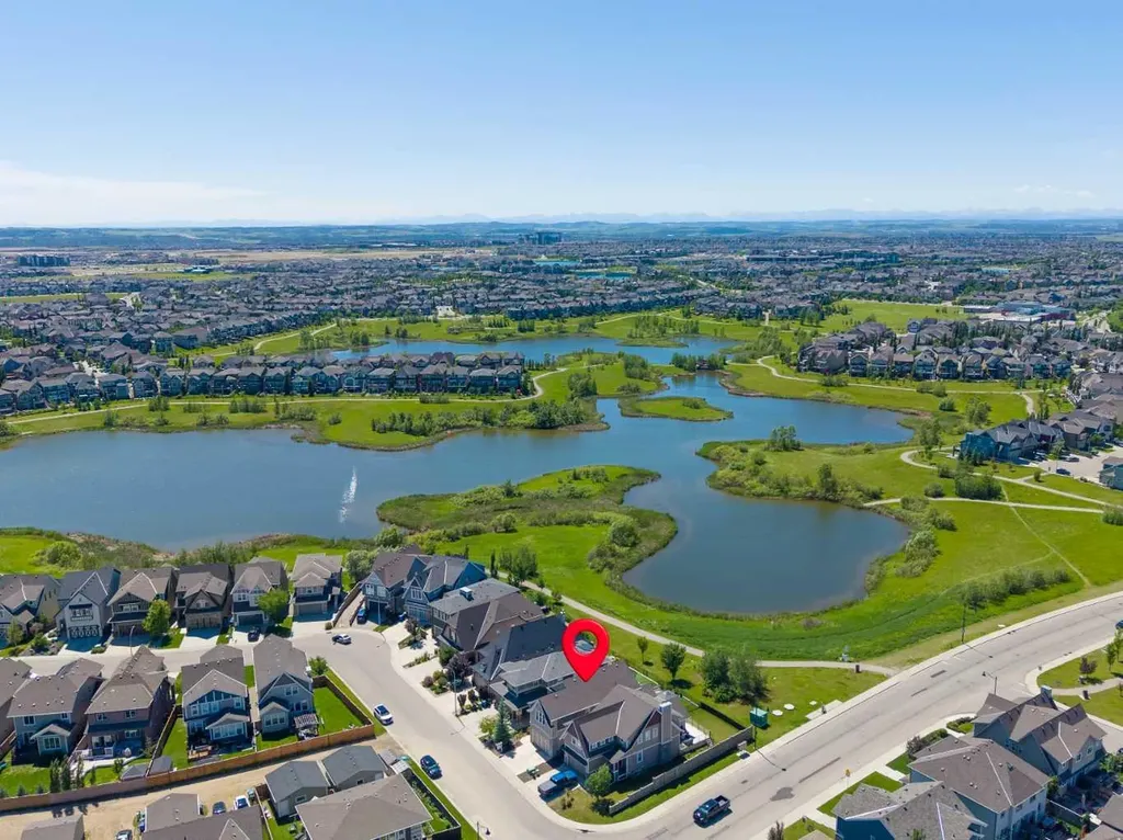 11 Marquis Crescent SE Calgary AB T3M 1X9