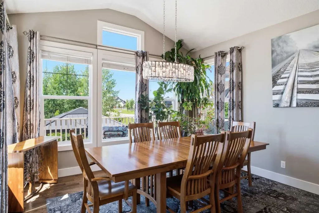 11 Marquis Crescent SE Calgary AB T3M 1X9