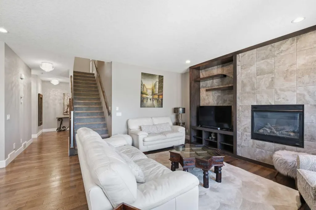 11 Marquis Crescent SE Calgary AB T3M 1X9