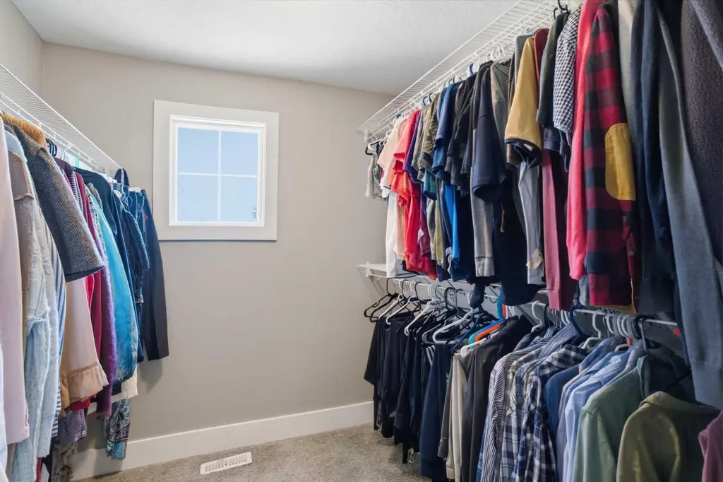 11 Marquis Crescent SE Calgary AB T3M 1X9