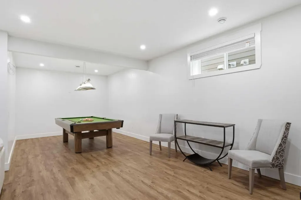 11 Marquis Crescent SE Calgary AB T3M 1X9