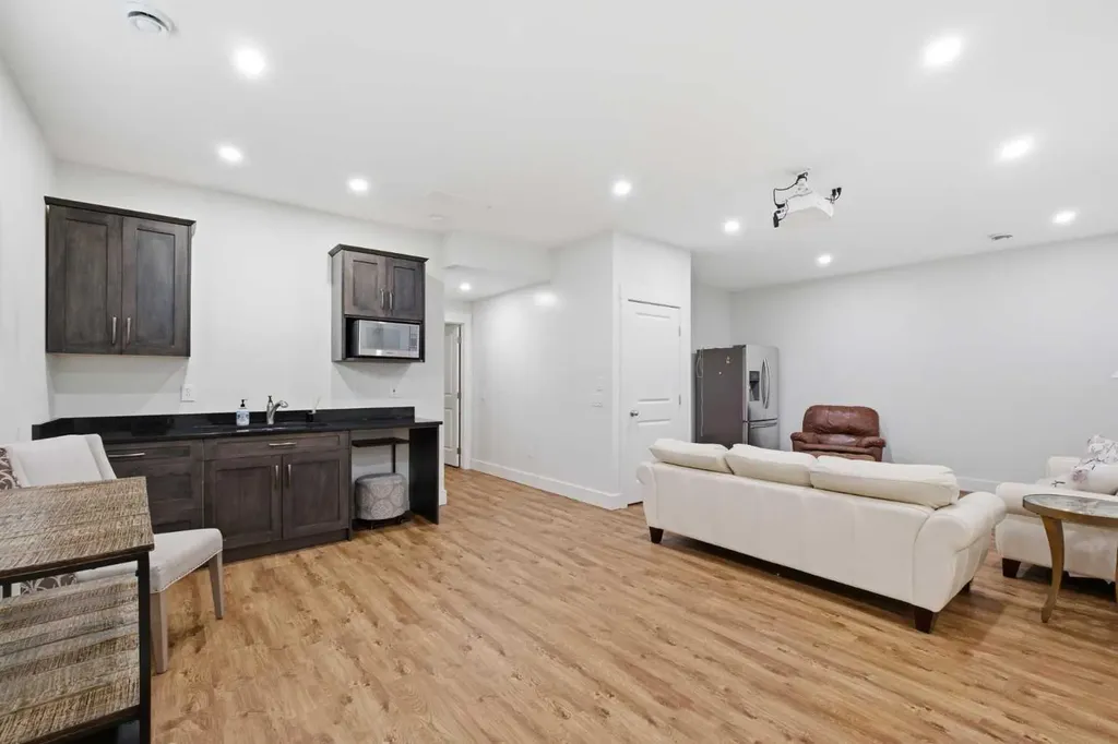 11 Marquis Crescent SE Calgary AB T3M 1X9