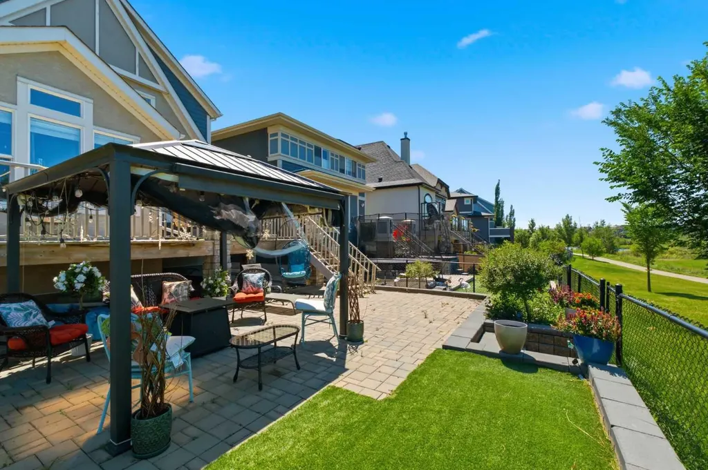 11 Marquis Crescent SE Calgary AB T3M 1X9