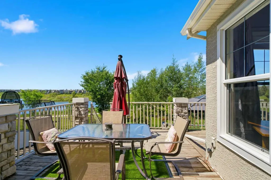 11 Marquis Crescent SE Calgary AB T3M 1X9