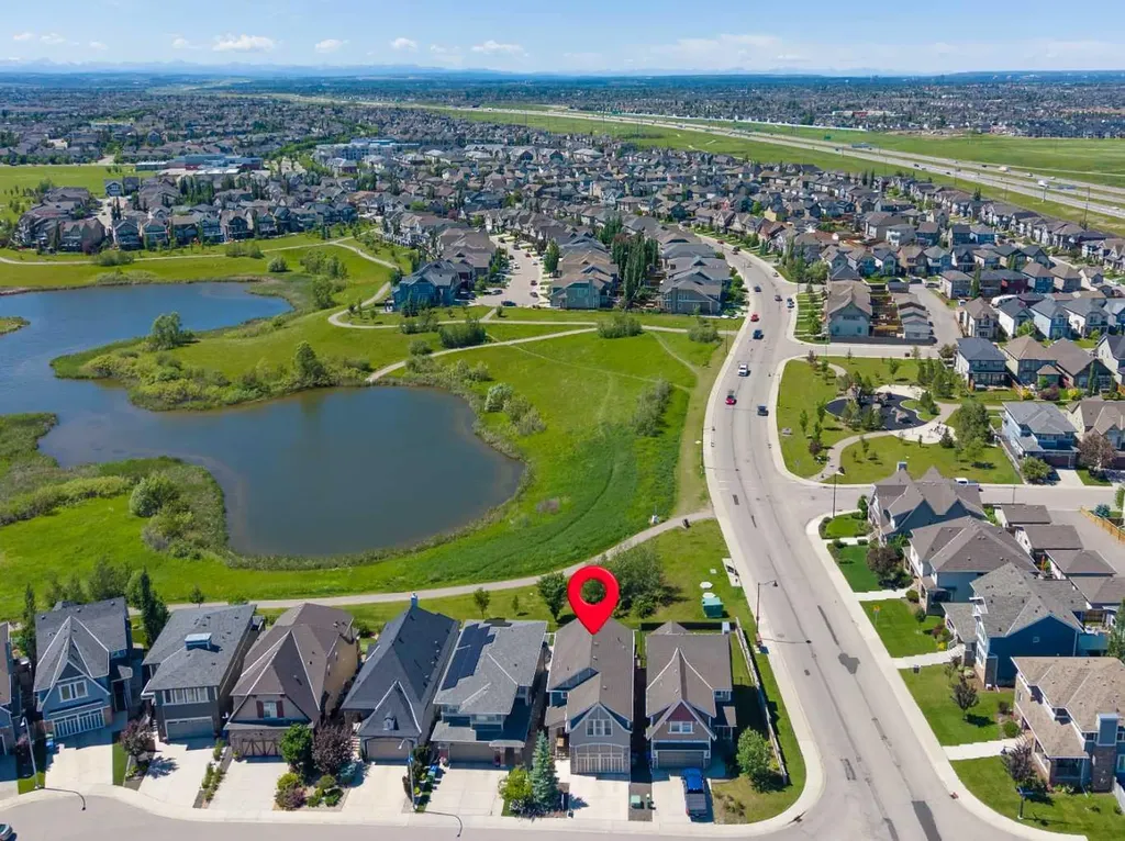 11 Marquis Crescent SE Calgary AB T3M 1X9