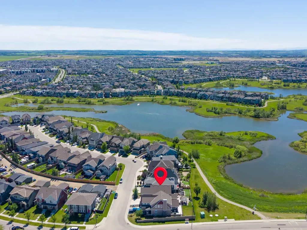 11 Marquis Crescent SE Calgary AB T3M 1X9