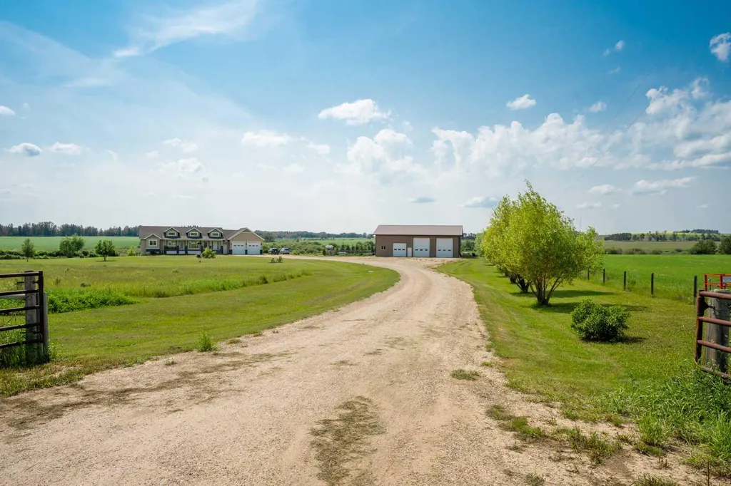 395048 Range Road 4-4 Rural Clearwater County AB T0M 0P0