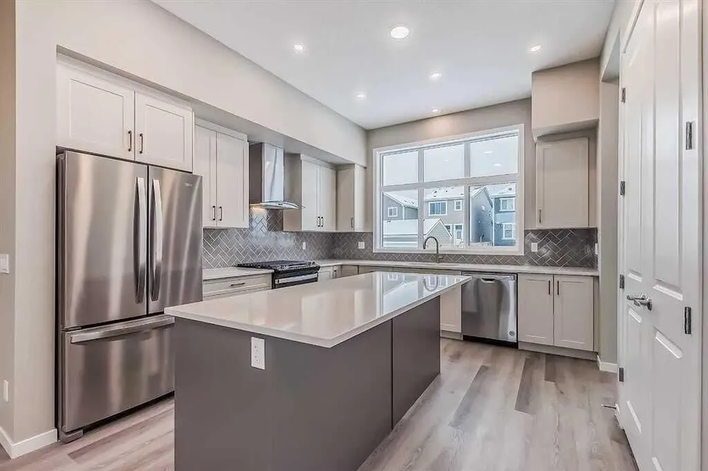 1040 Mahogany Boulevard SE Calgary AB T3M 3N3