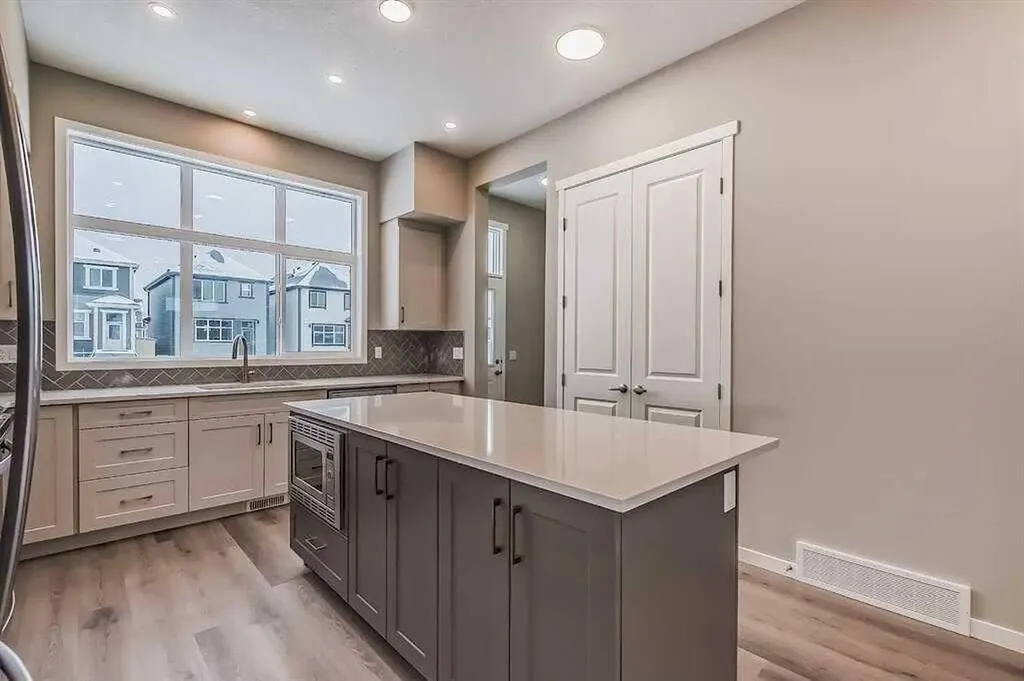 1040 Mahogany Boulevard SE Calgary AB T3M 3N3