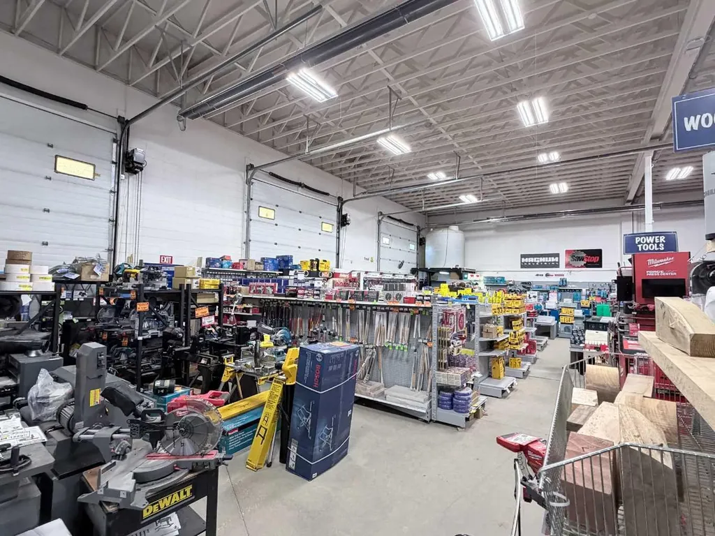 12102 101 Avenue Grande Prairie AB T8V 8A9