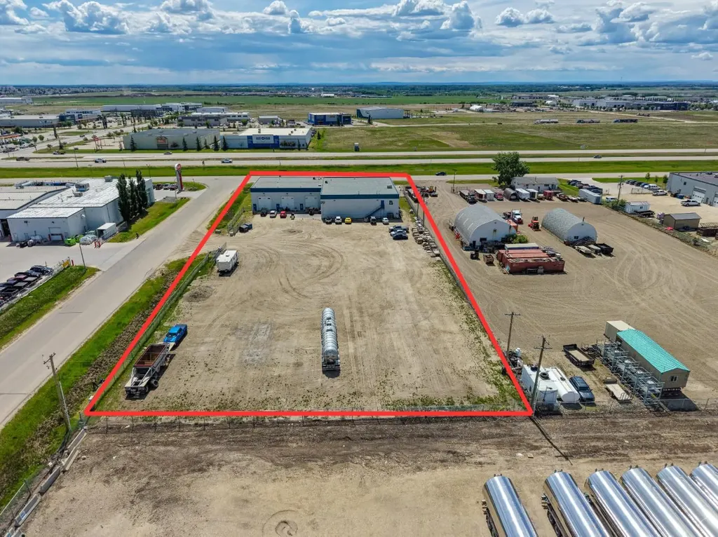 12102 101 Avenue Grande Prairie AB T8V 8A9