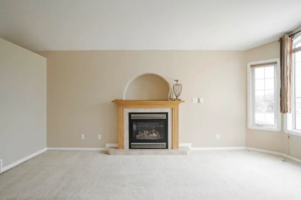 100 Philpott Bay Fort Mcmurray AB T9K 2T8