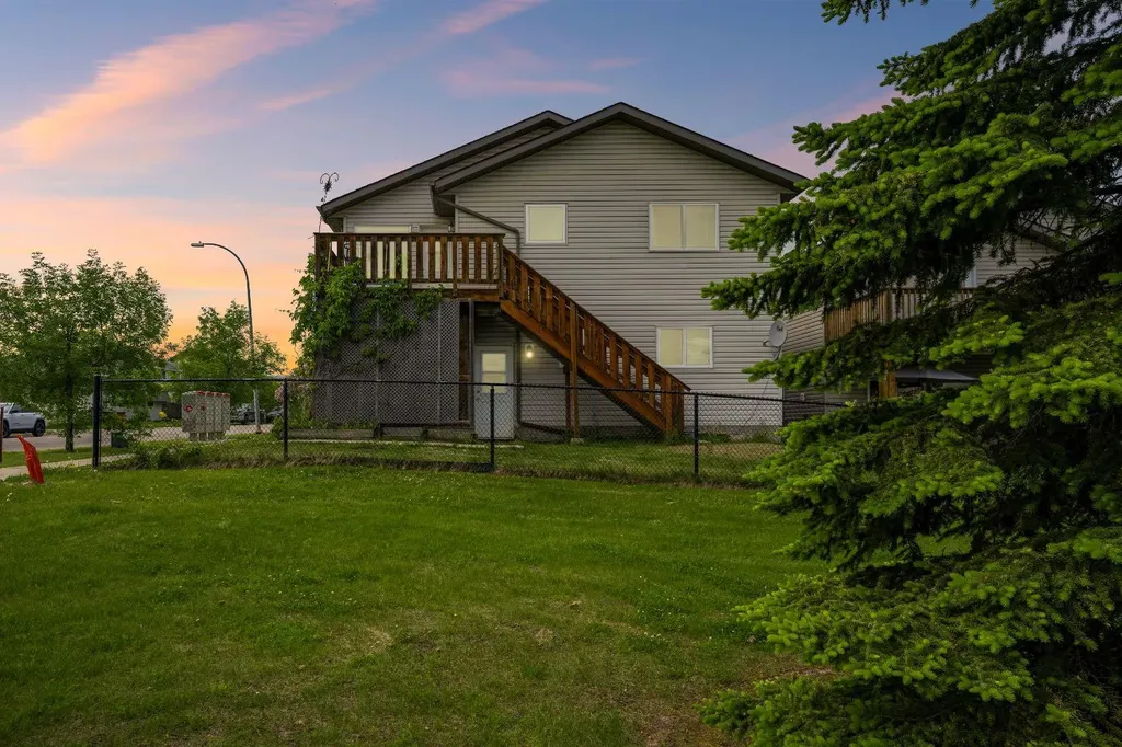 100 Philpott Bay Fort Mcmurray AB T9K 2T8