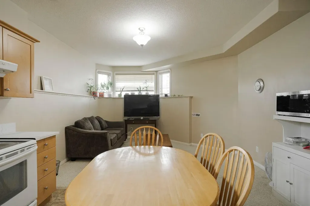 100 Philpott Bay Fort Mcmurray AB T9K 2T8