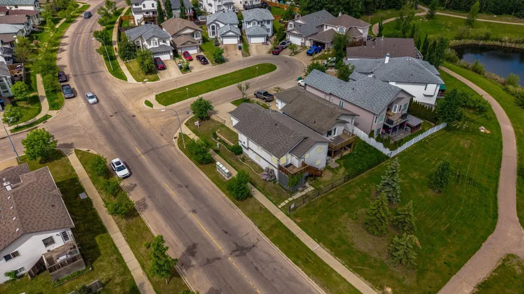 100 Philpott Bay Fort Mcmurray AB T9K 2T8
