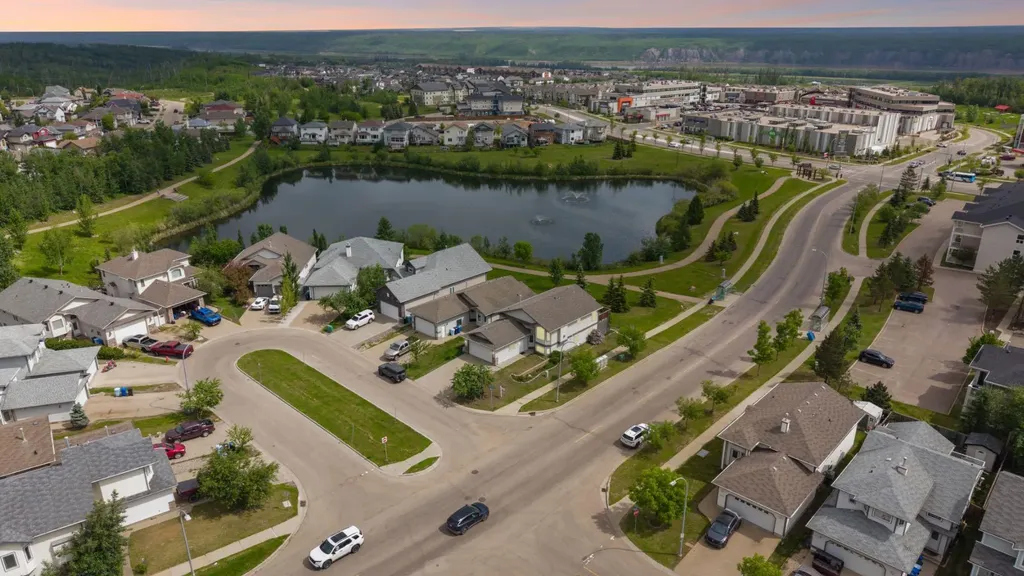 100 Philpott Bay Fort Mcmurray AB T9K 2T8