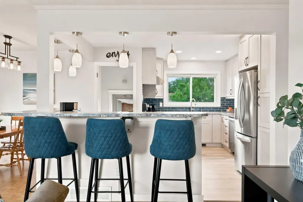 404 Arlington Drive SE Calgary AB T2H 1S3