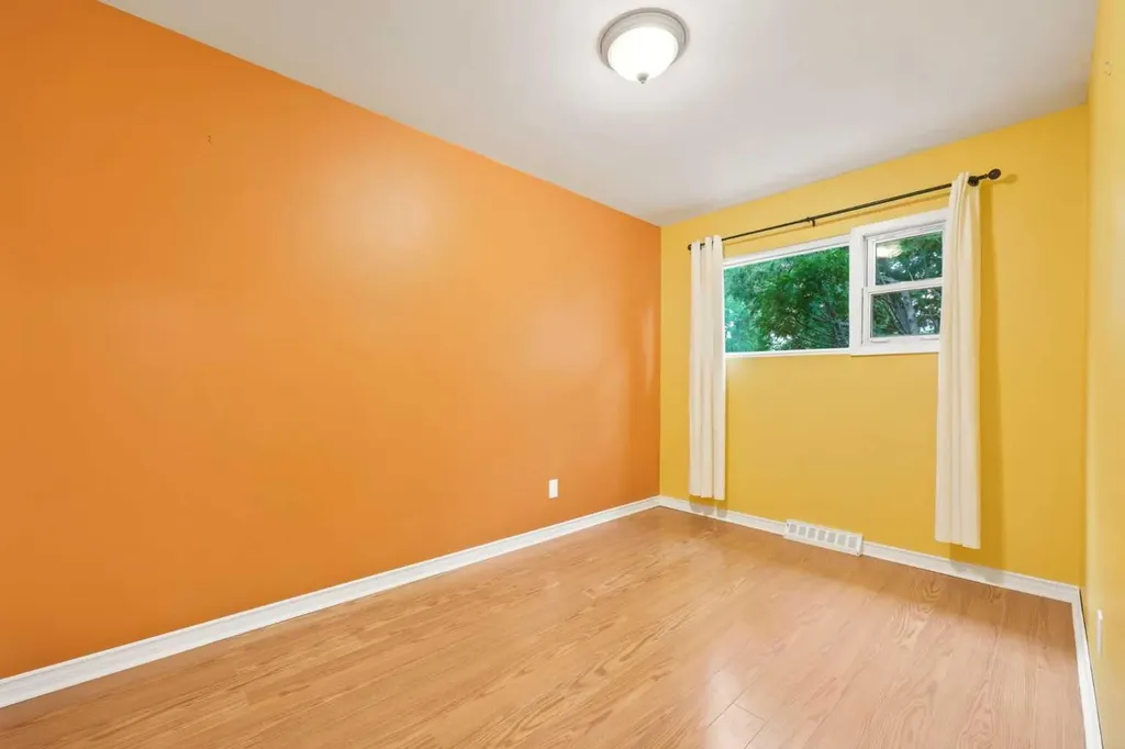 404 Arlington Drive SE Calgary AB T2H 1S3