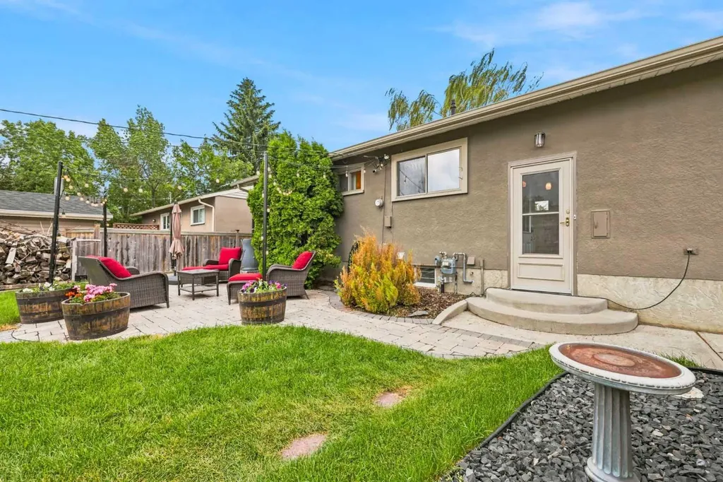 404 Arlington Drive SE Calgary AB T2H 1S3