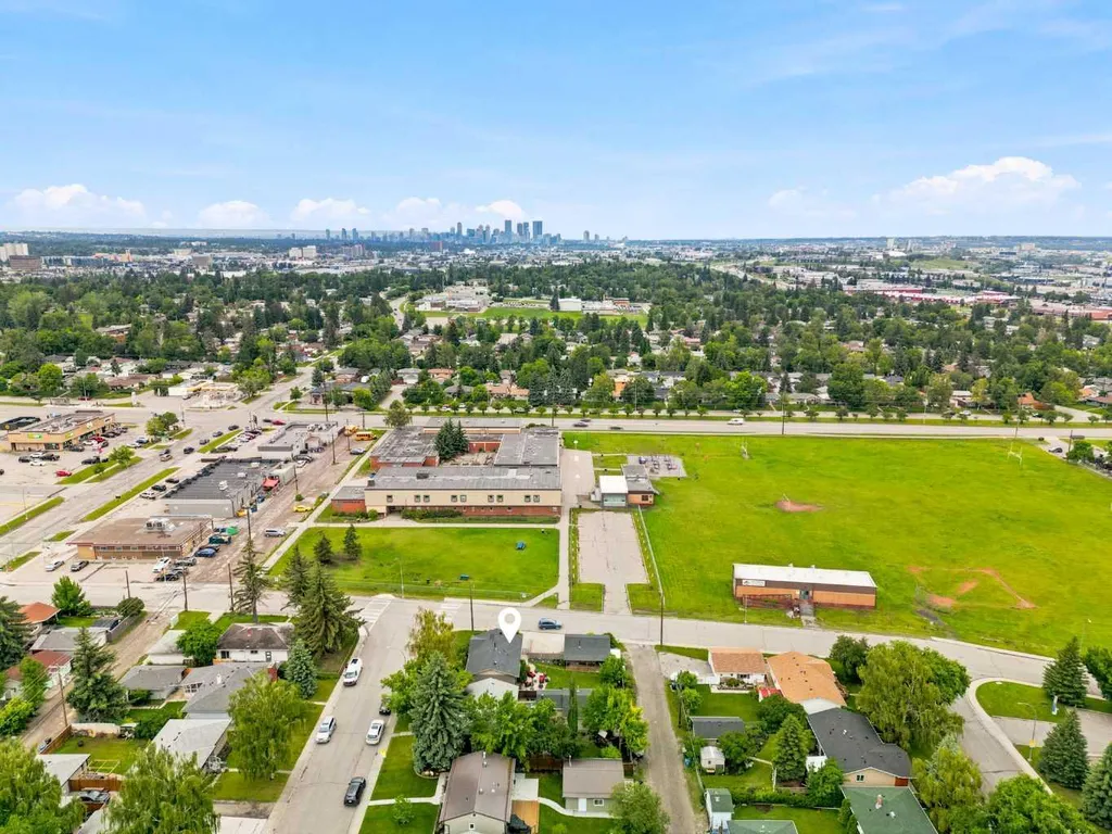 404 Arlington Drive SE Calgary AB T2H 1S3