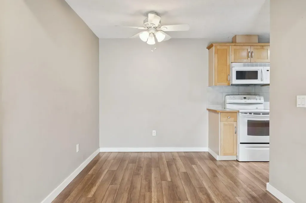 13045 6 Street SW Calgary AB T2W 5H1