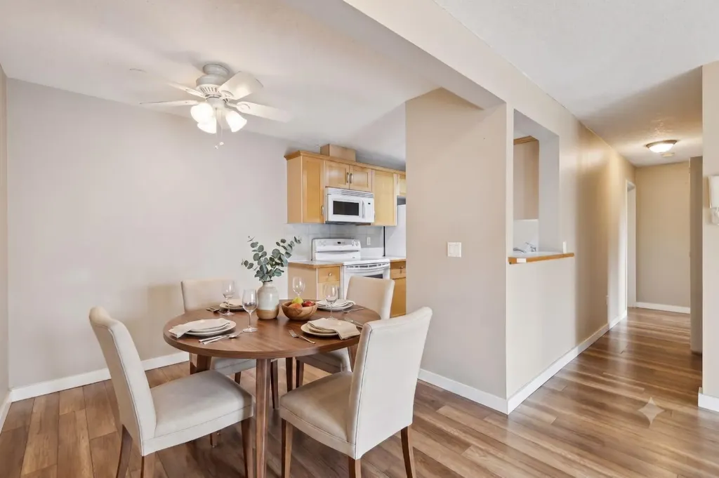 13045 6 Street SW Calgary AB T2W 5H1