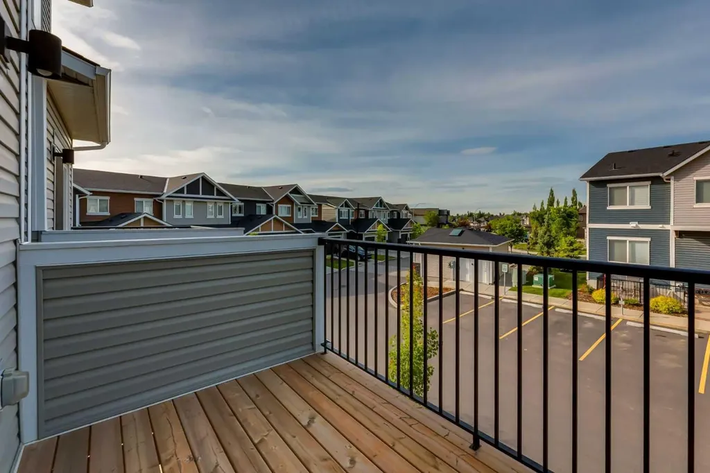 138 Tuscany Summit Square NW Calgary AB T3L0G1