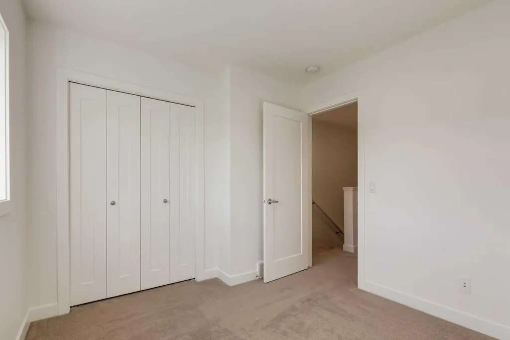 138 Tuscany Summit Square NW Calgary AB T3L0G1