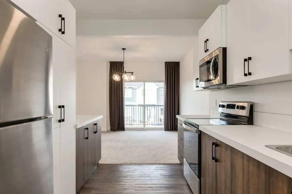 138 Tuscany Summit Square NW Calgary AB T3L0G1