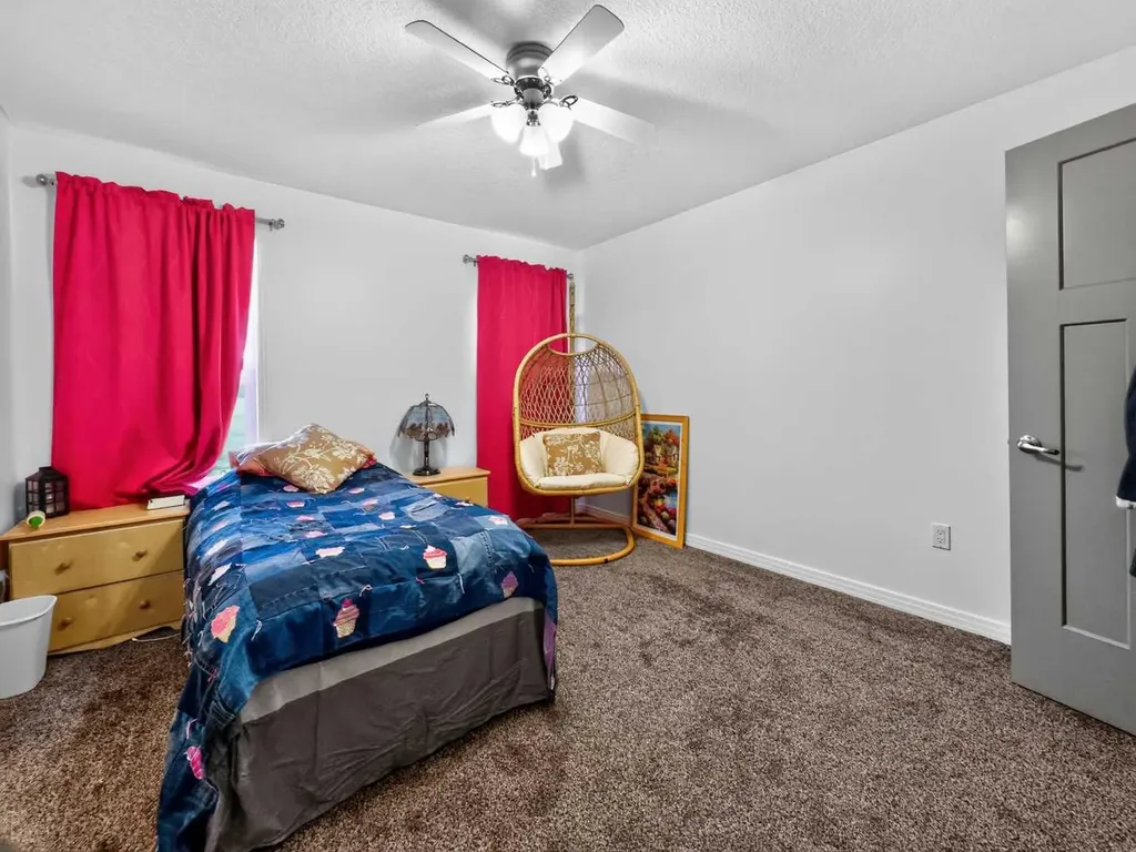 10705 110 Street La Crete AB T0H 2H0