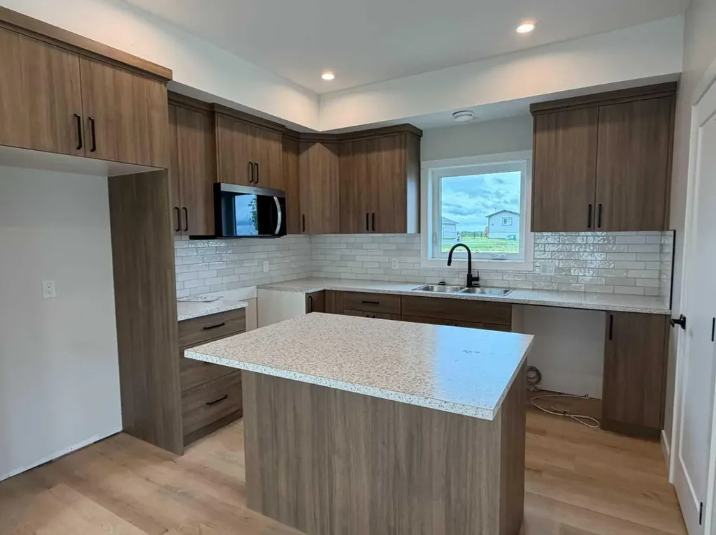 10 Meadows Way Taber AB T1G 2A2