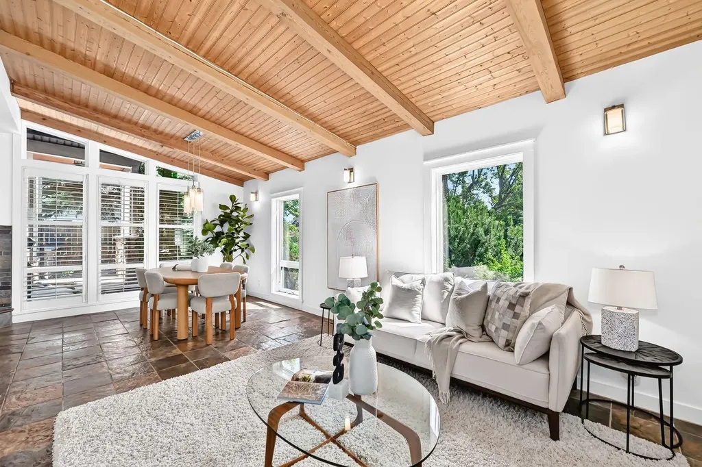 2623 Glenmount Drive SW Calgary AB T3E4C2