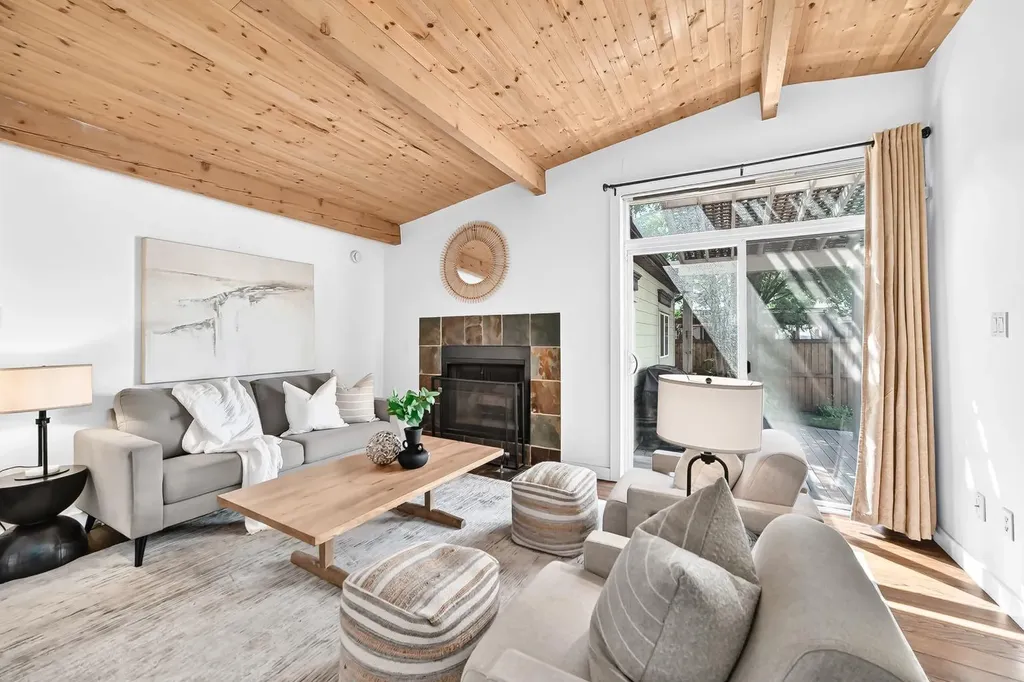 2623 Glenmount Drive SW Calgary AB T3E4C2