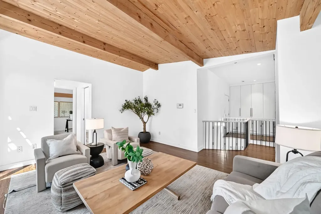 2623 Glenmount Drive SW Calgary AB T3E4C2