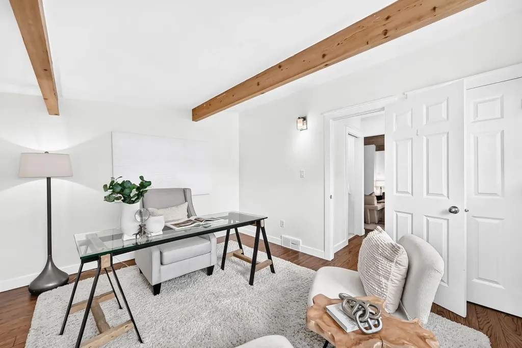 2623 Glenmount Drive SW Calgary AB T3E4C2