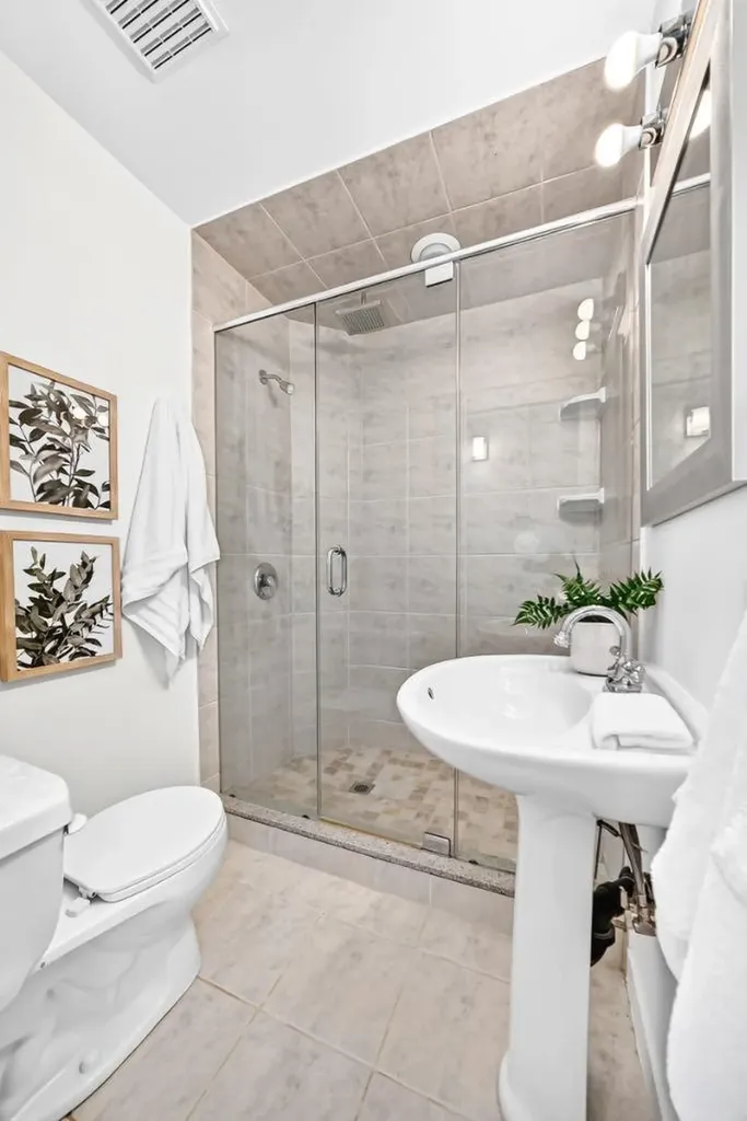 2623 Glenmount Drive SW Calgary AB T3E4C2