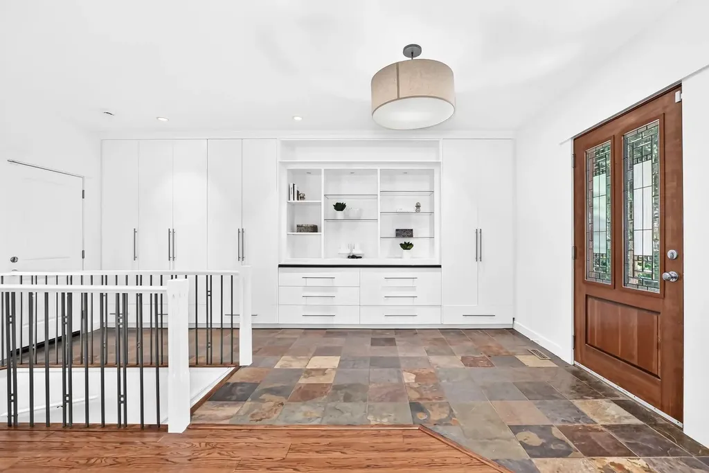 2623 Glenmount Drive SW Calgary AB T3E4C2