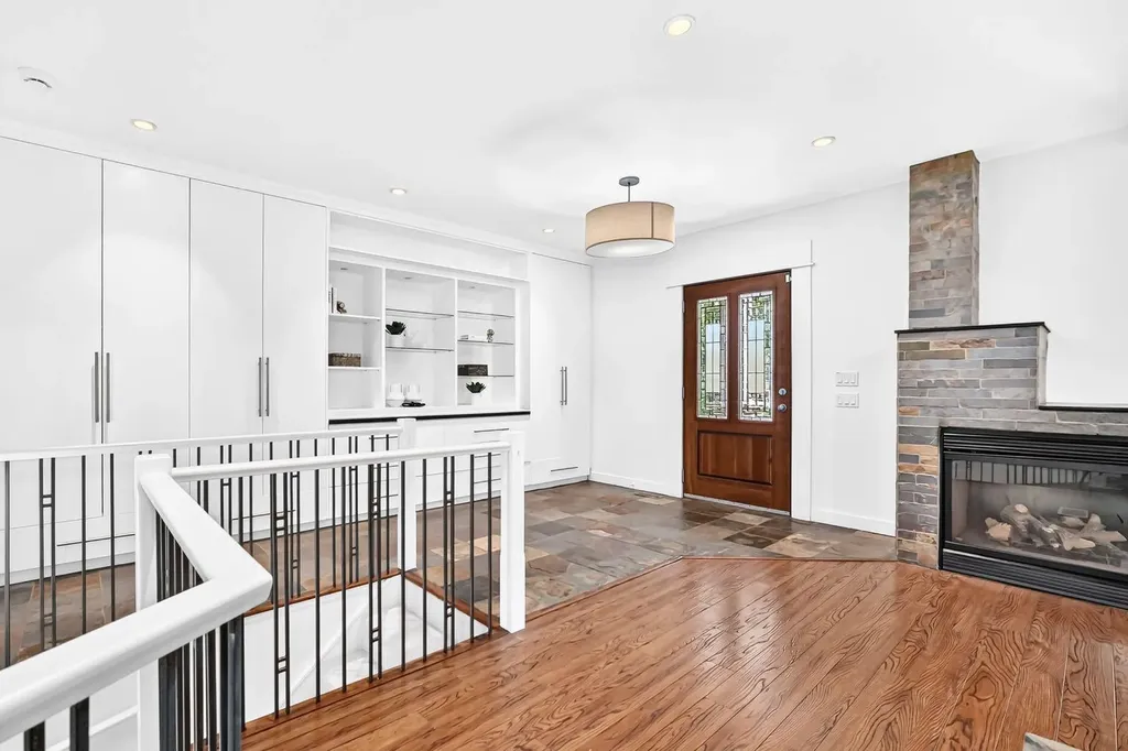 2623 Glenmount Drive SW Calgary AB T3E4C2