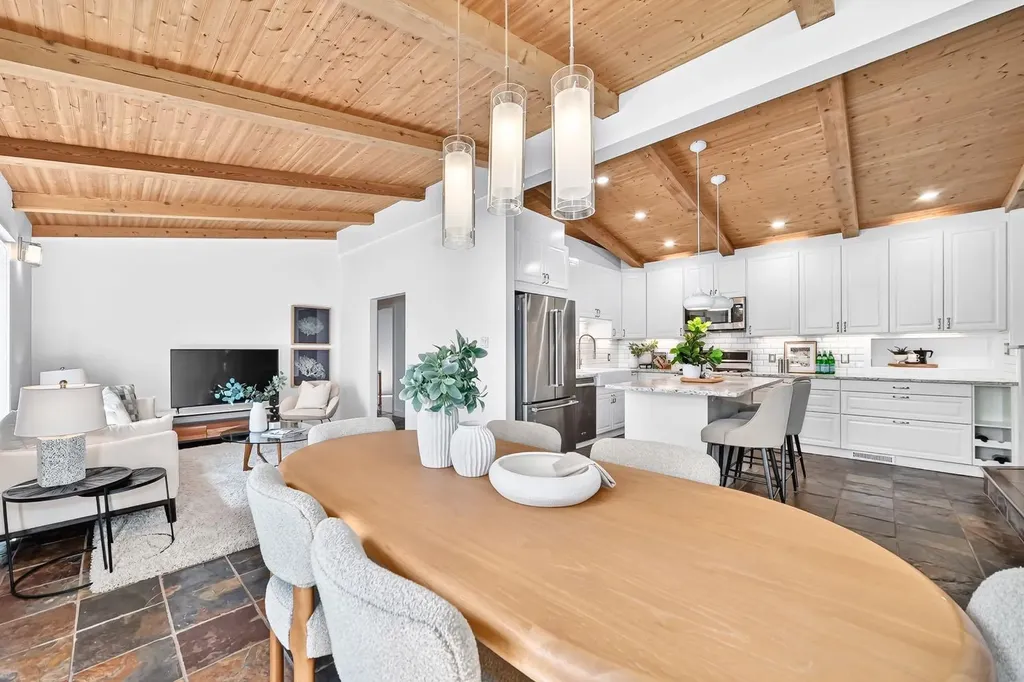 2623 Glenmount Drive SW Calgary AB T3E4C2